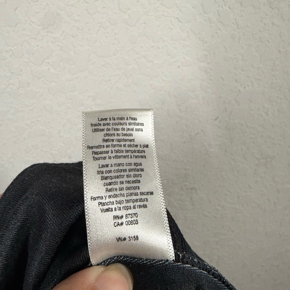 ALO Yoga Black Goddess Butterfly Leggings Size Small - Picture 7 of 7